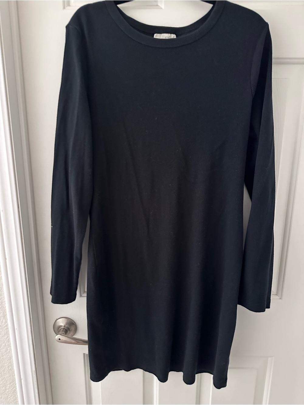 Universal Thread Long-Sleeve Dress - Picture 7 of 13